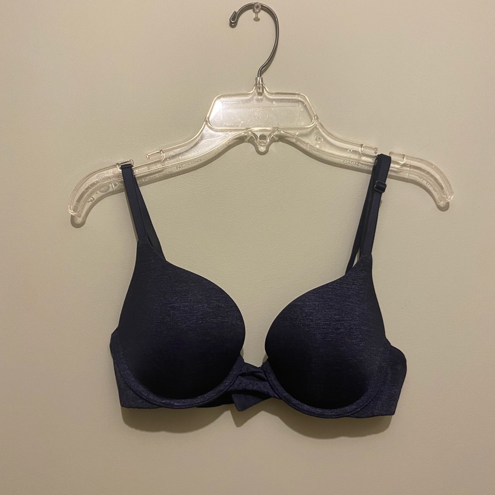 Victoria’s Secret Navy Perfect Shape Bra